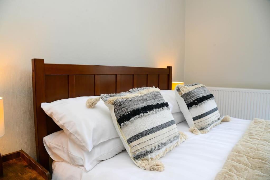 Ferienwohnung Delightful 2 Bed Town Centre House, Sleeps 4 Barnsley Exterior foto