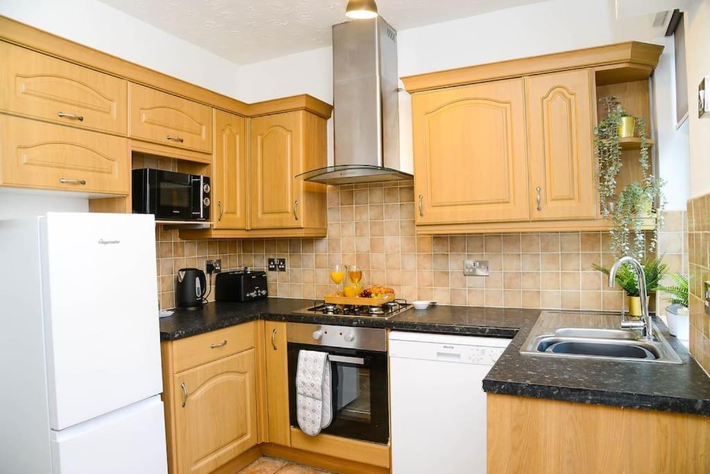 Ferienwohnung Delightful 2 Bed Town Centre House, Sleeps 4 Barnsley Exterior foto