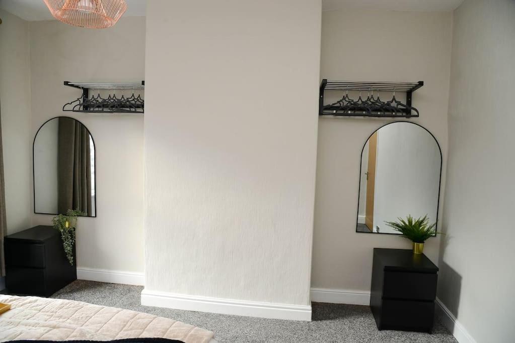 Ferienwohnung Delightful 2 Bed Town Centre House, Sleeps 4 Barnsley Exterior foto