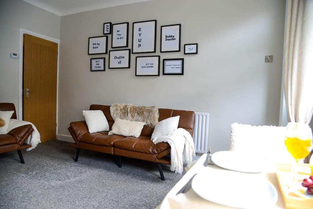 Ferienwohnung Delightful 2 Bed Town Centre House, Sleeps 4 Barnsley Exterior foto
