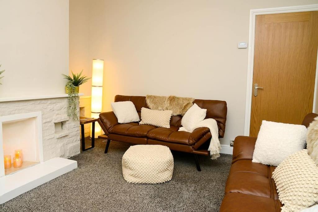Ferienwohnung Delightful 2 Bed Town Centre House, Sleeps 4 Barnsley Exterior foto